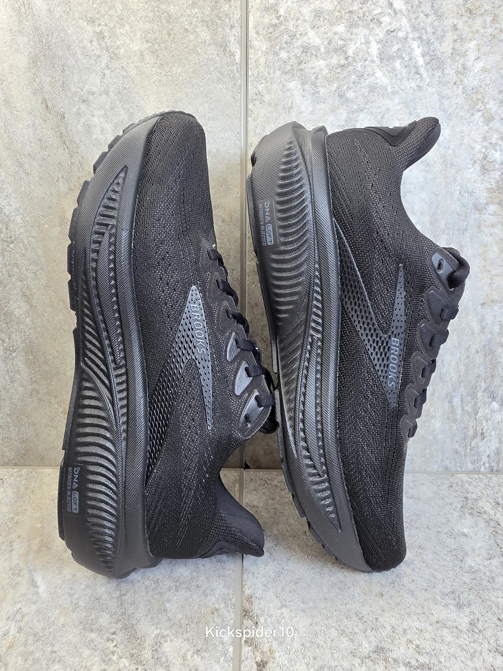 Brooks ghost 17